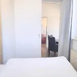 521, Seepark Apartment