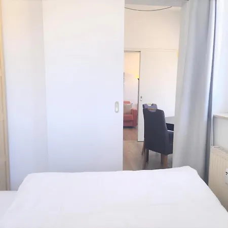 Apartment 521, Seepark