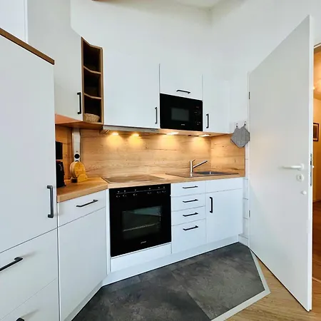 521, Seepark Apartment